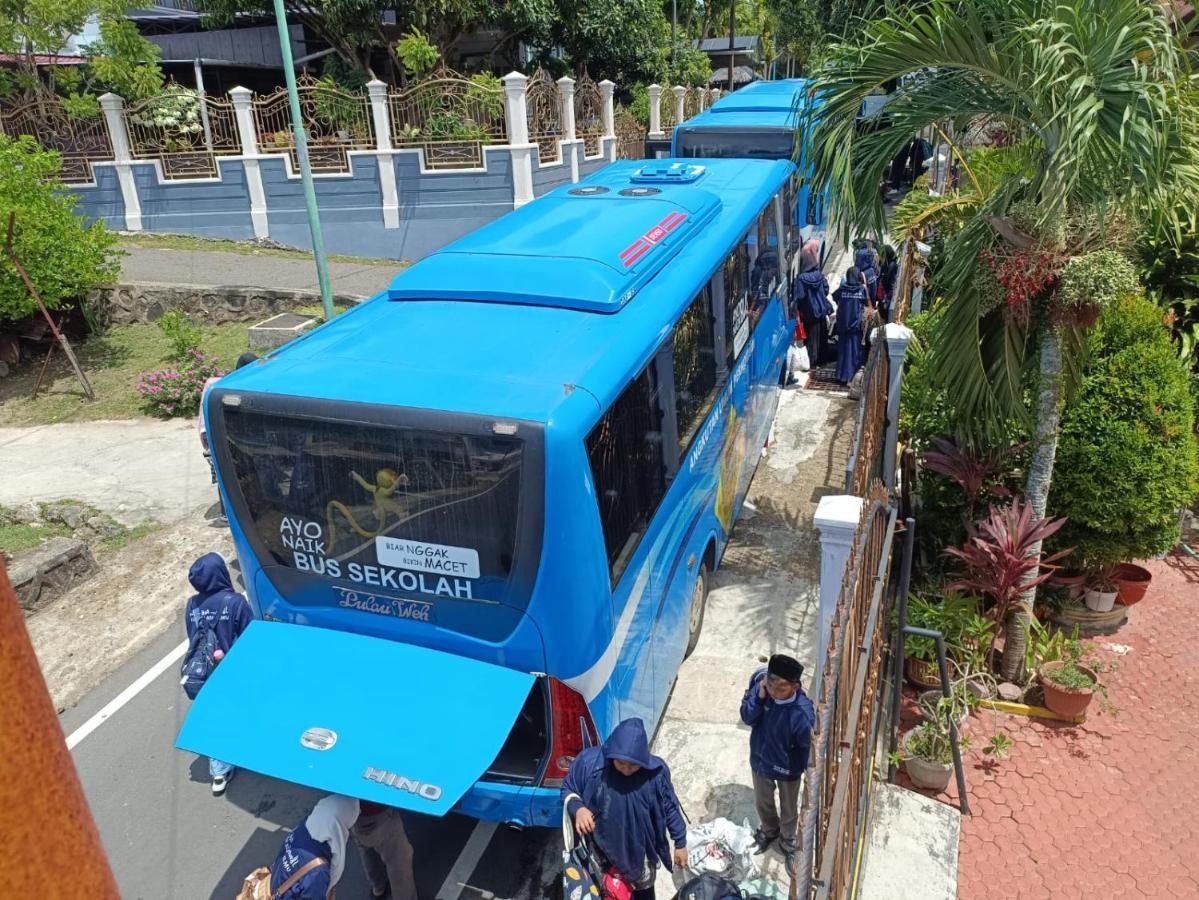 Pondok Simpang Tiga Sabong Exterior foto