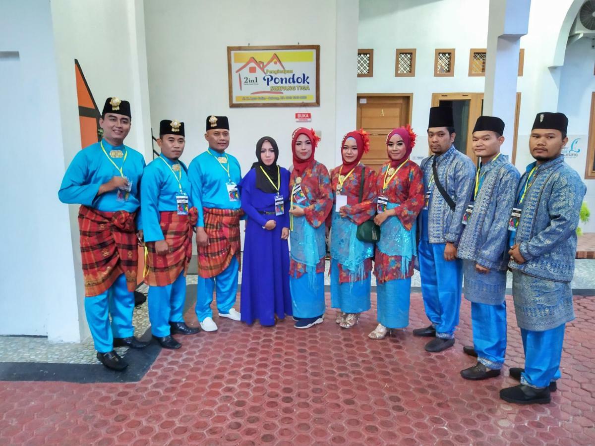 Pondok Simpang Tiga Sabong Exterior foto