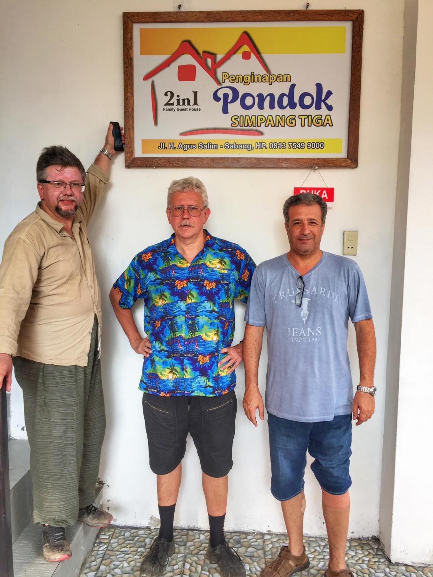 Pondok Simpang Tiga Sabong Exterior foto