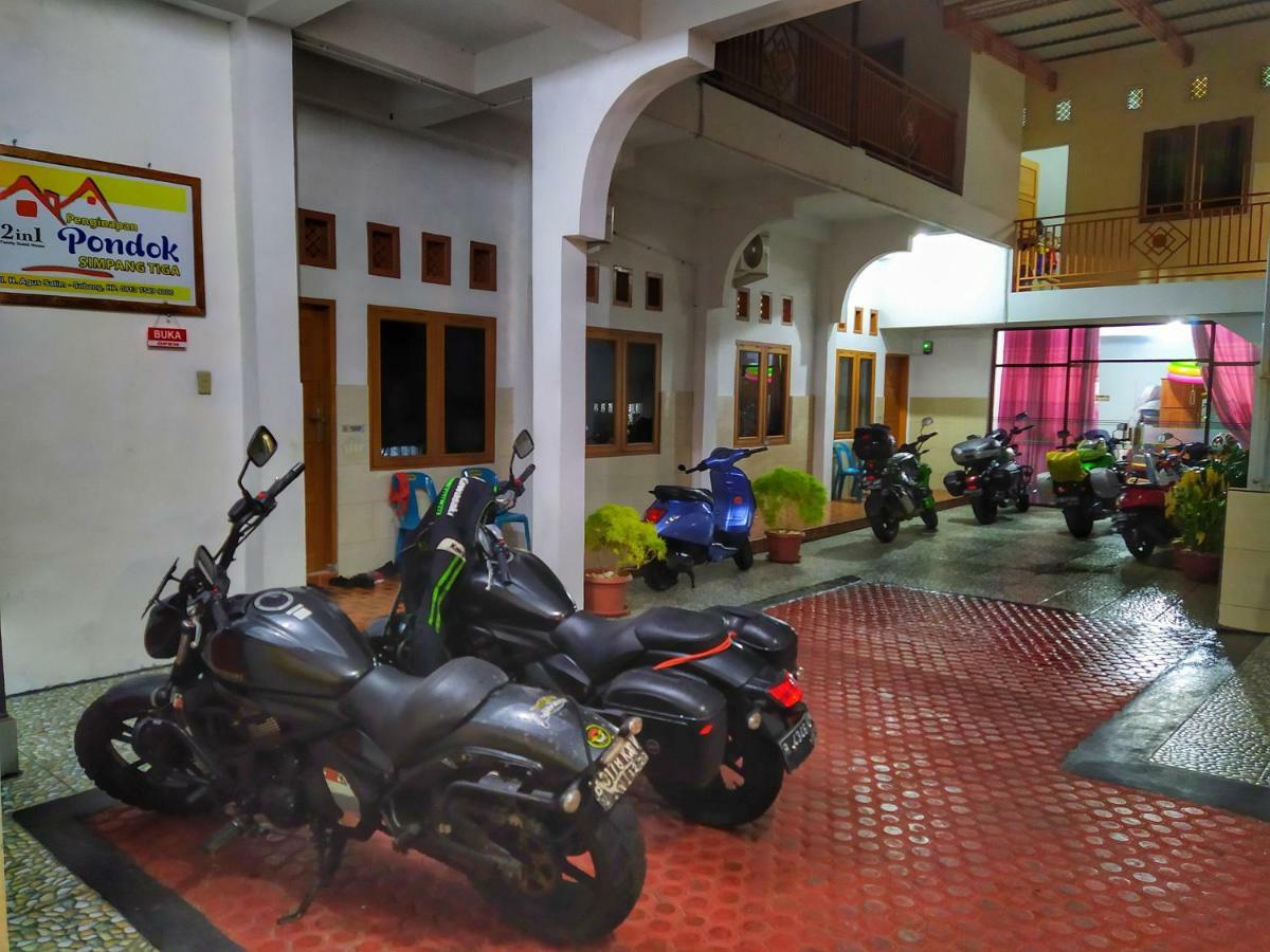 Pondok Simpang Tiga Sabong Exterior foto
